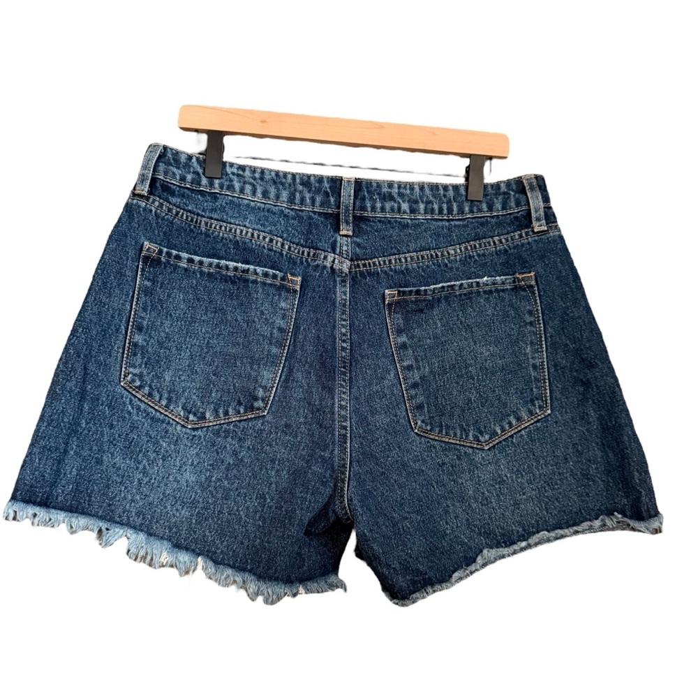 KanCan Denim Distressed Women's Shorts size 13/W30 - Picture 7 of 7